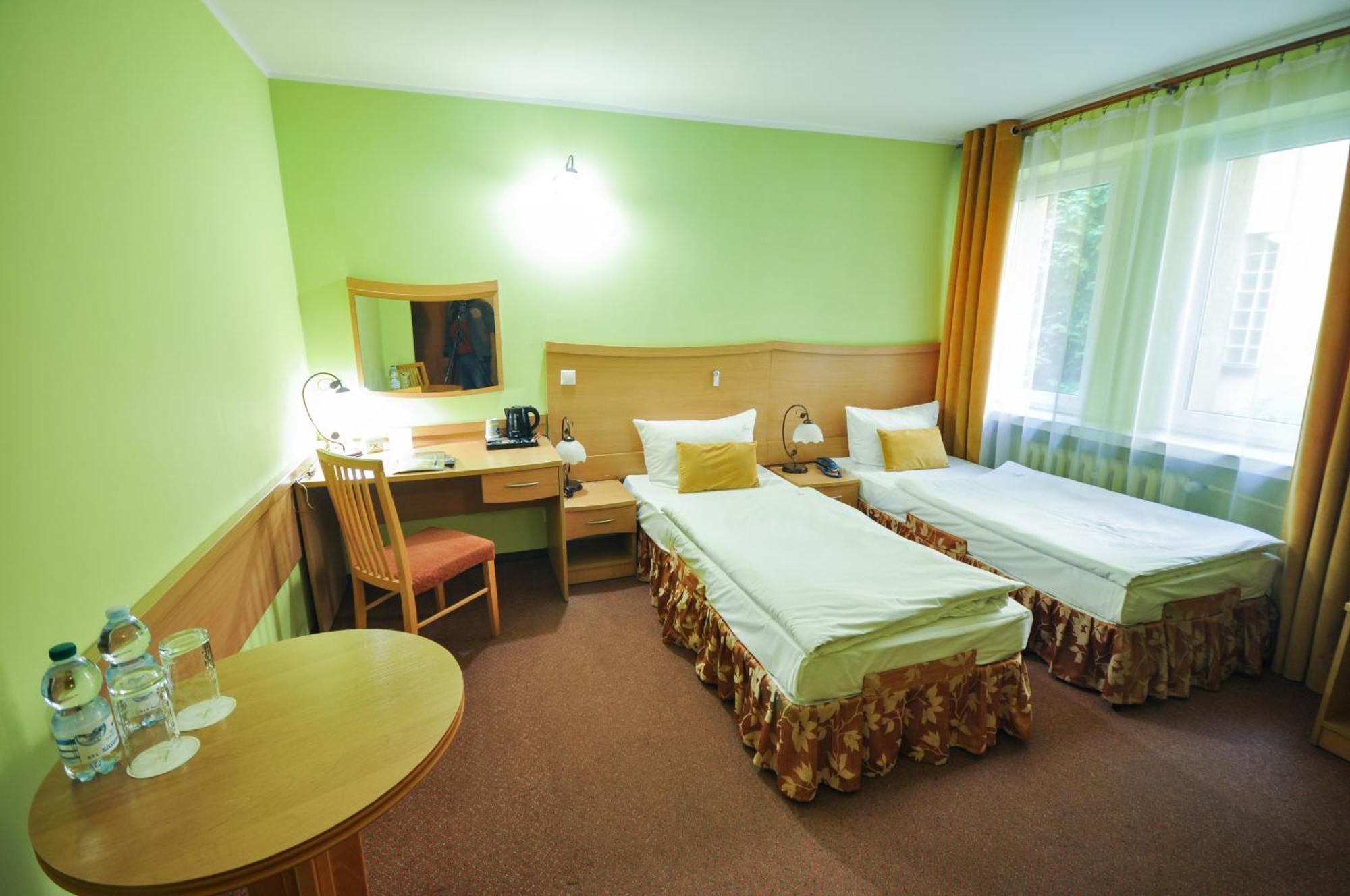 Hotel Trzy Swiaty Spa & Wellness Rajska Wyspa Gliwice Exterior photo